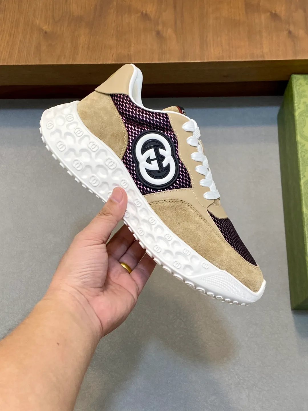 Men's shoes 💰780 [Gucci] Gucci - High-end quality original order - Upper: Napa calfskin, pebbled calfskin, computer embroidered brand totem - Inner: water-dyed cowhide - Outsole: ultra-light TPU·rubber; two-color molded outsole -Super high quality control·Fine workmanship: highlighted (high-end·luxury·grade) -Size: 38-44 (38 45 can be customized)
